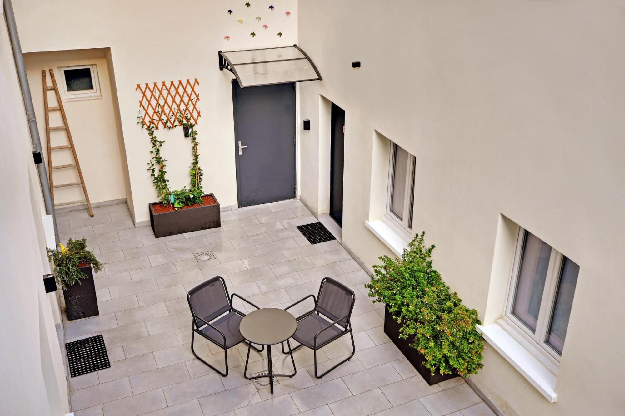 Hotel Cocoon Saint-Ouen  Exteriör bild